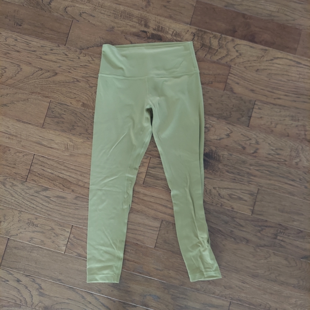 Lululemon leggings 8